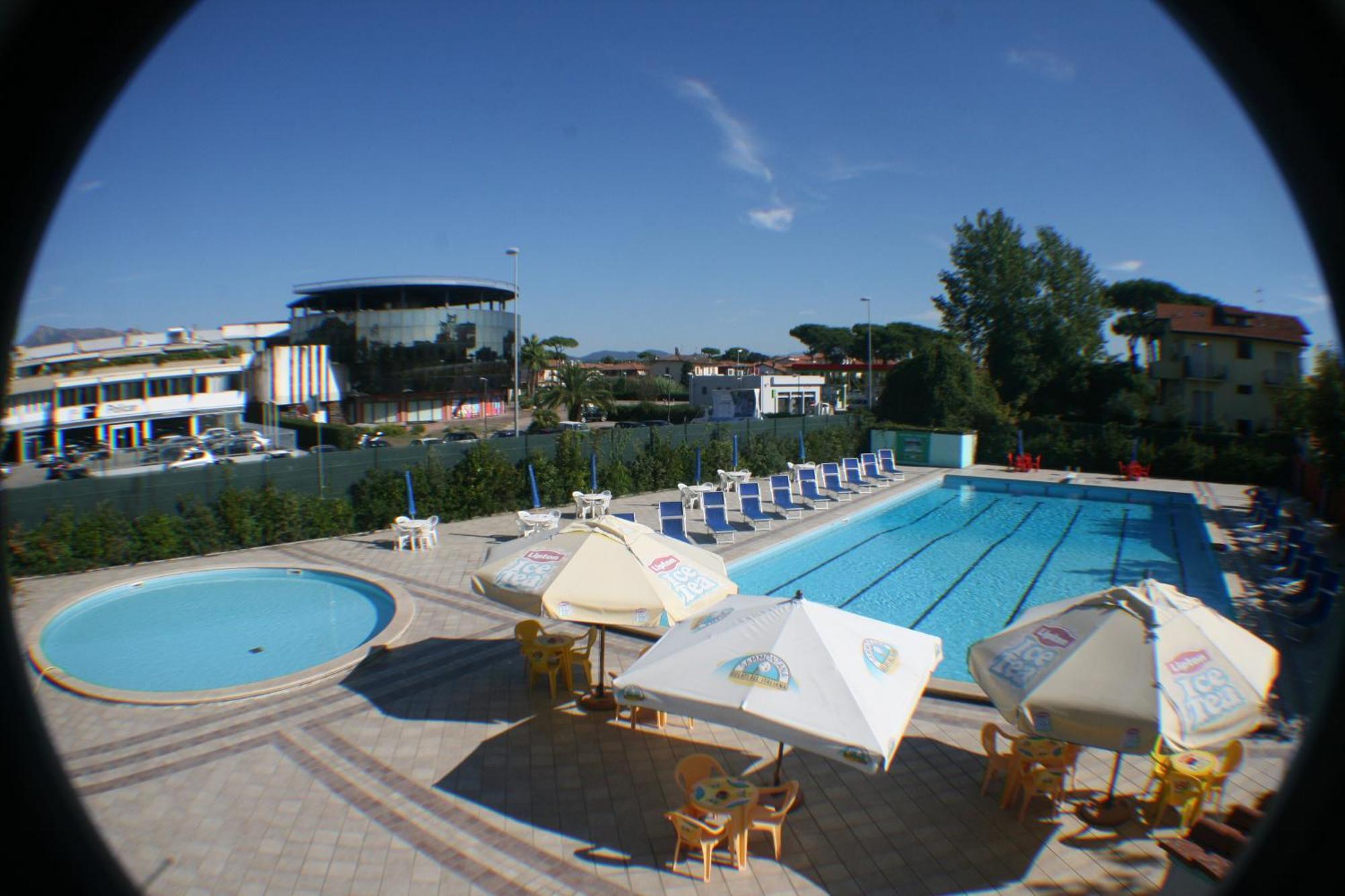 Camping Versilia Mare Hotel Lido di Camaiore Luaran gambar